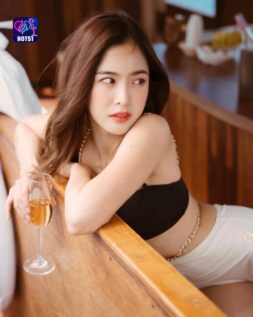 Hot51 Aplikasi Live Streaming Terpopuler di Indonesia 2 Hot51 Aplikasi Live Streaming Terpopuler di Indonesia