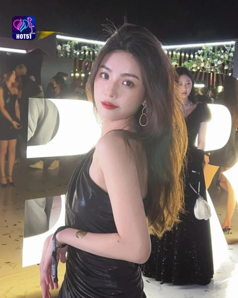 Hot51 Live Nonton Live Chat Seru!