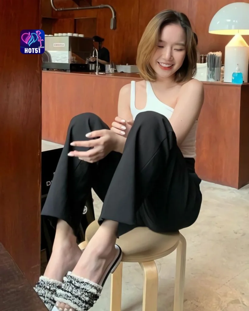 Hot51 Live Stream Aplikasi Viral di Indonesia 2 Hot51 Live Stream Aplikasi Viral di Indonesia