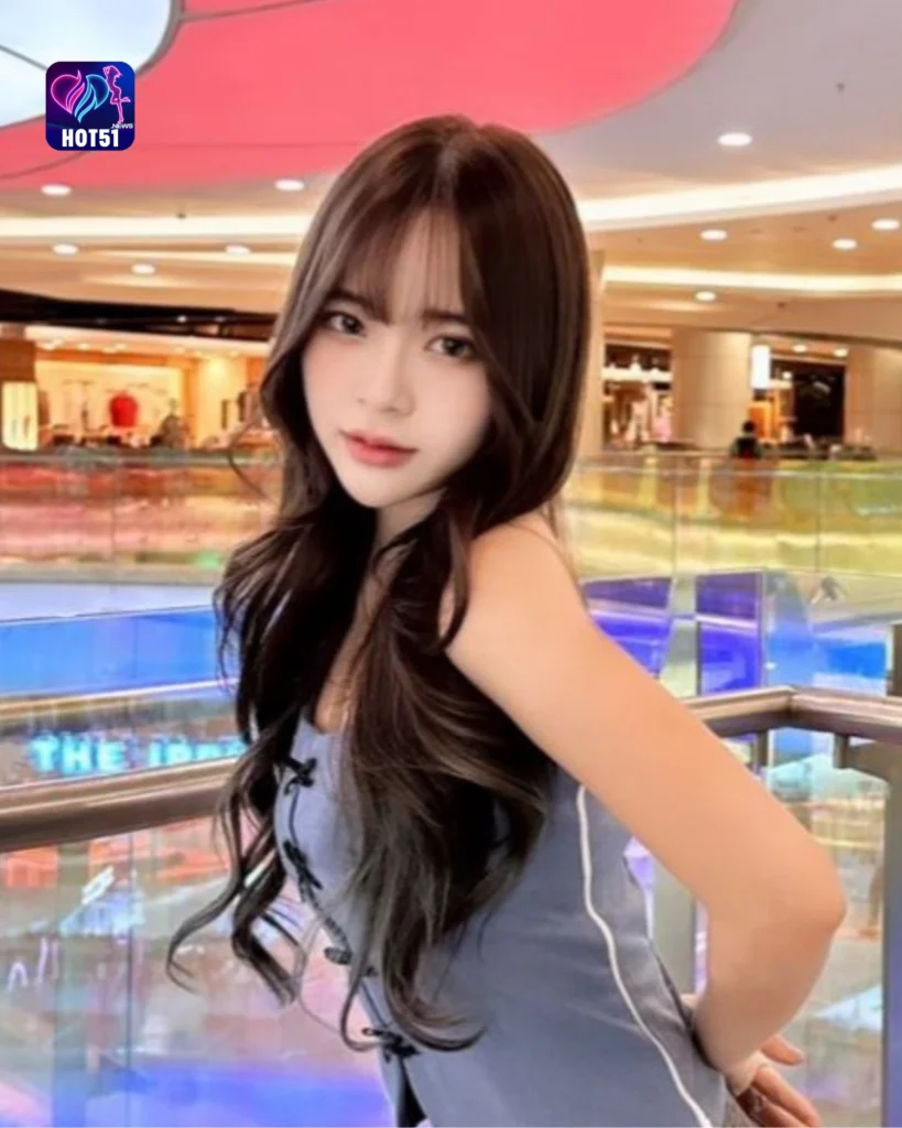 Hot51 Aplikasi Live Stream Terpopuler! 2 Hot51 Aplikasi Live Stream Terpopuler!
