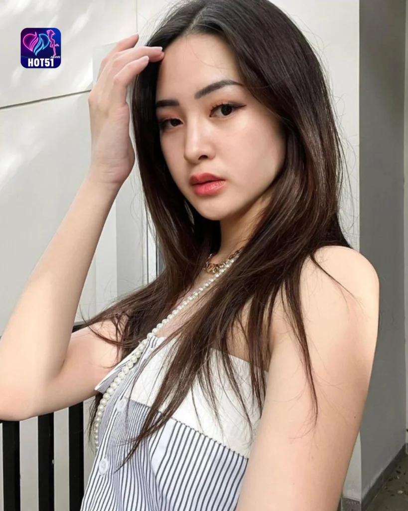 Hot51 Aplikasi Live Stream Terpopuler! 1 Hot51 Aplikasi Live Stream Terpopuler!